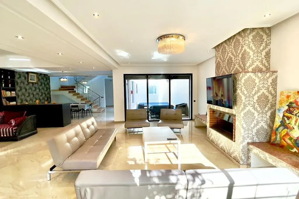 Luxury Villa With Private Pool contacts
